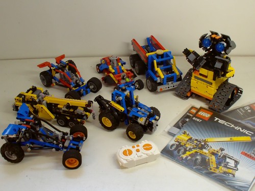 Lotto mattoncini borchie - , e