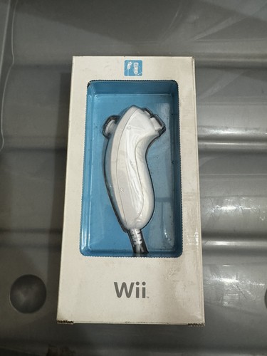 Nintendo wii white nunchuck - nintendo,