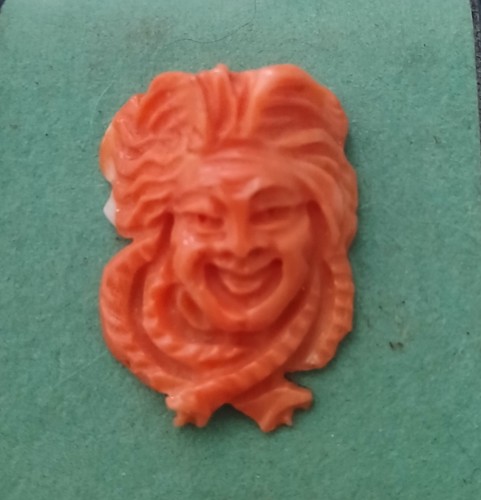 Testa medusa corallo - di, in