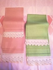 2Asciugamani viso + 2 salviette puro Lino Bordo Pizzo Uncinetto eseguito a mano.