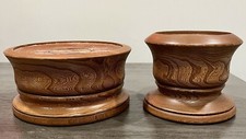 Piedistallo in legno duro