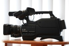 Sony HXR-MC2000E 64GB - ottime condizioni (quasi come nuova)