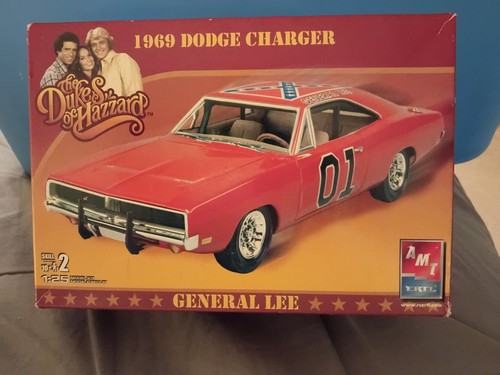 Kit modellino scala amt - 1:25,