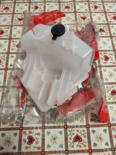 Vaschetta acqua tergicristalli