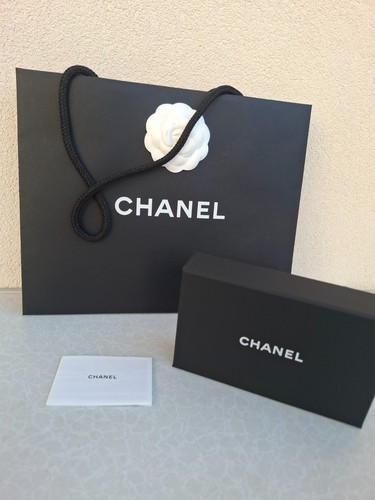 Authentic chanel black - 🟢,
