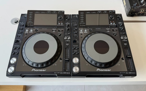 Pair pioneer cdj2000nexus - of,