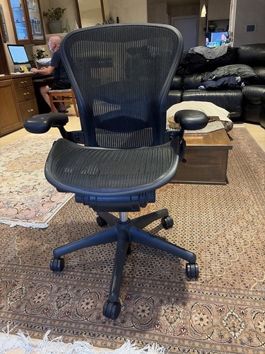 Herman miller aeron - herman,