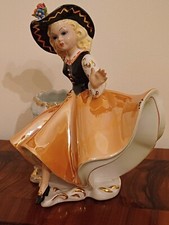 Statuina in ceramica scultura anni 50 di G.Girardi  firmata e numerata 598