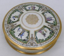 Raynaud Limoges, promenade au Palais Royal, bonbonnière, excellent état.