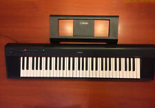Yamaha NP12 Piaggero - Tastiera portatile 61 tasti con leggio e manuale italiano