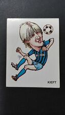 FIGURINA CALCIATORI PANINI 83/84 KIEFT CARICATURA N.311 NUOVA CON VELINA