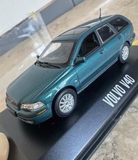 MODELLO AUTO VOLVO V40 1/43