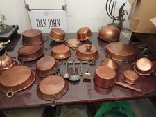 Gruppo Pentole Di Rame Antico