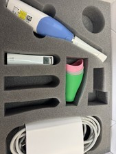 Planmeca Emerald S scanner