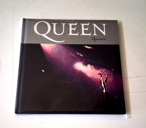 Queen libro 10 - queen, cd