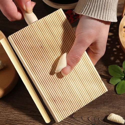 Planche gnocchi avec - planche,