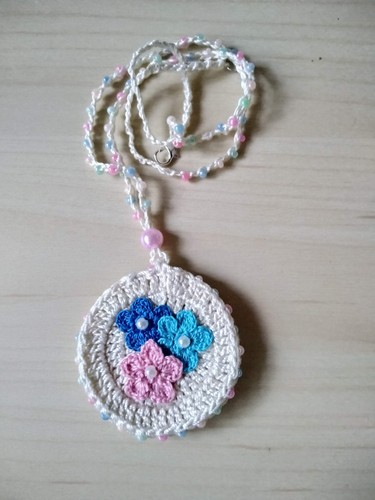 Collana con ciondolo - con, all'