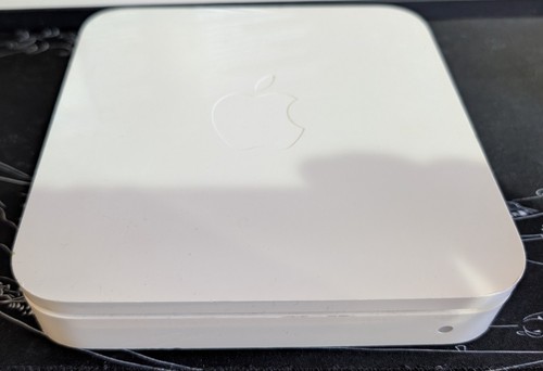 Apple airport extreme base - apple,