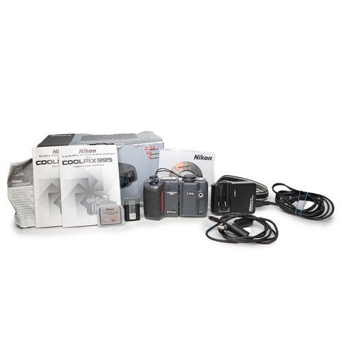 Vintage nikon coolpix 995 - nikon,