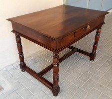 Magnifico scrittoio, noce