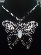 Collana con farfalla bianca - collana,