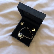 Set orecchini e bracciale