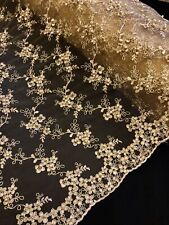 Tessuto pizzo sposa perline smerlate ricamato oro antico 1 metro larghezza 58"