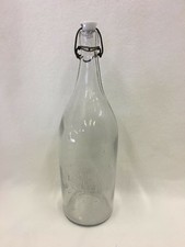 Antica bottiglia vintage acqua