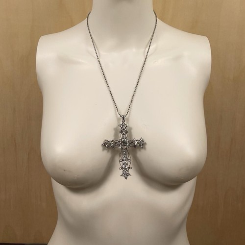 Collana con ciondolo - , croce