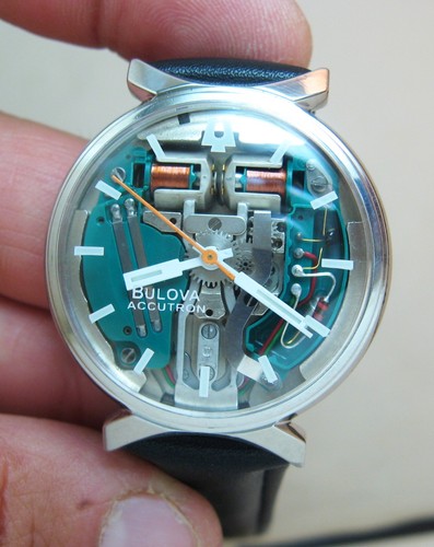 Raro orologio uomo - uomo, accutron