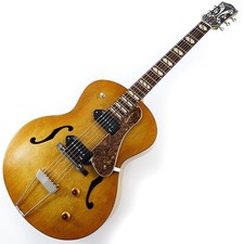 Godin 5th Avenue Jumbo P90