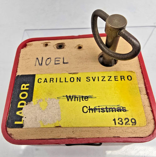 Music box windup vintage - windup, noel
