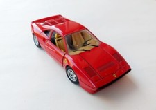 Modello Burago Ferrari GTO (1984) scala 1/24 alluminio pressofuso Made in Italy