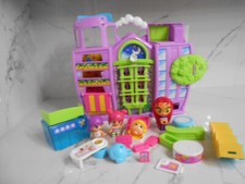 Playset Pinypon Hotel, personaggi e accessori.