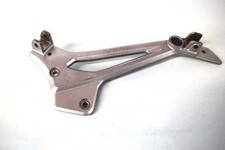 350111920GD STAFFA PEDANA ANTERIORE DESTRA GRIGIO KAWASAKI ER5N 2000/2003