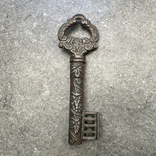 Veritas vintage key - , shaped
