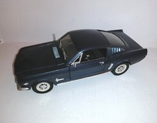 FORD MUSTANG 1965 SOLIDO SCALA