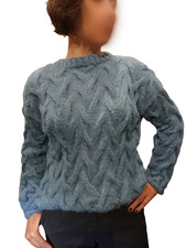 Maglione donna lavorato a mano