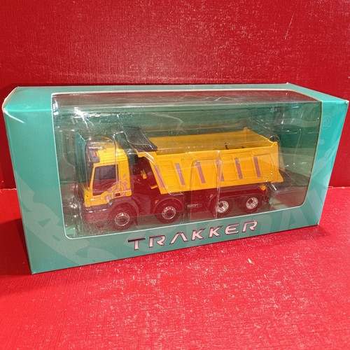 Iveco trakker benne jaune - iveco,