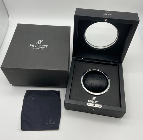 Hublot watch presentation - watch, big