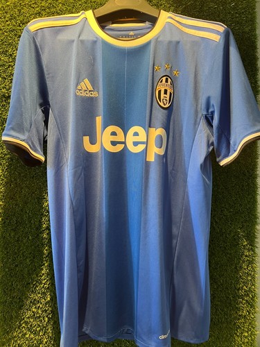 Juventus 2016 2017 away - 2016,