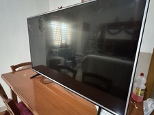 LG TV 55” 4K  55UH605V