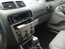 735266623 GLOVE BOX / 933597