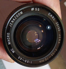 CARL  ZEISS  JENAZOOM MC MACRO _ 35 - 70 mm_ f = 1  : 3.5 - 4.5  _  INNESTO 55mm