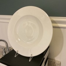 Piastra Wedgwood Vogue bianca