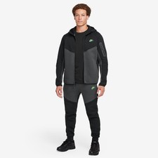 Nike mens tech fleece