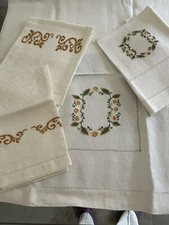 SALVIETTE  RICAMATE IN LINO