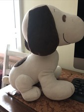 Mega Snoopy Seduto