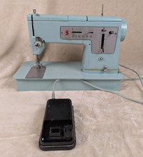 Macchina da cucire SINGER 338