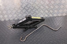 TOYOTA YARIS PRIMA SERIE KIT CRIC CRICK MAX 700 KG A PANTOGRAFO